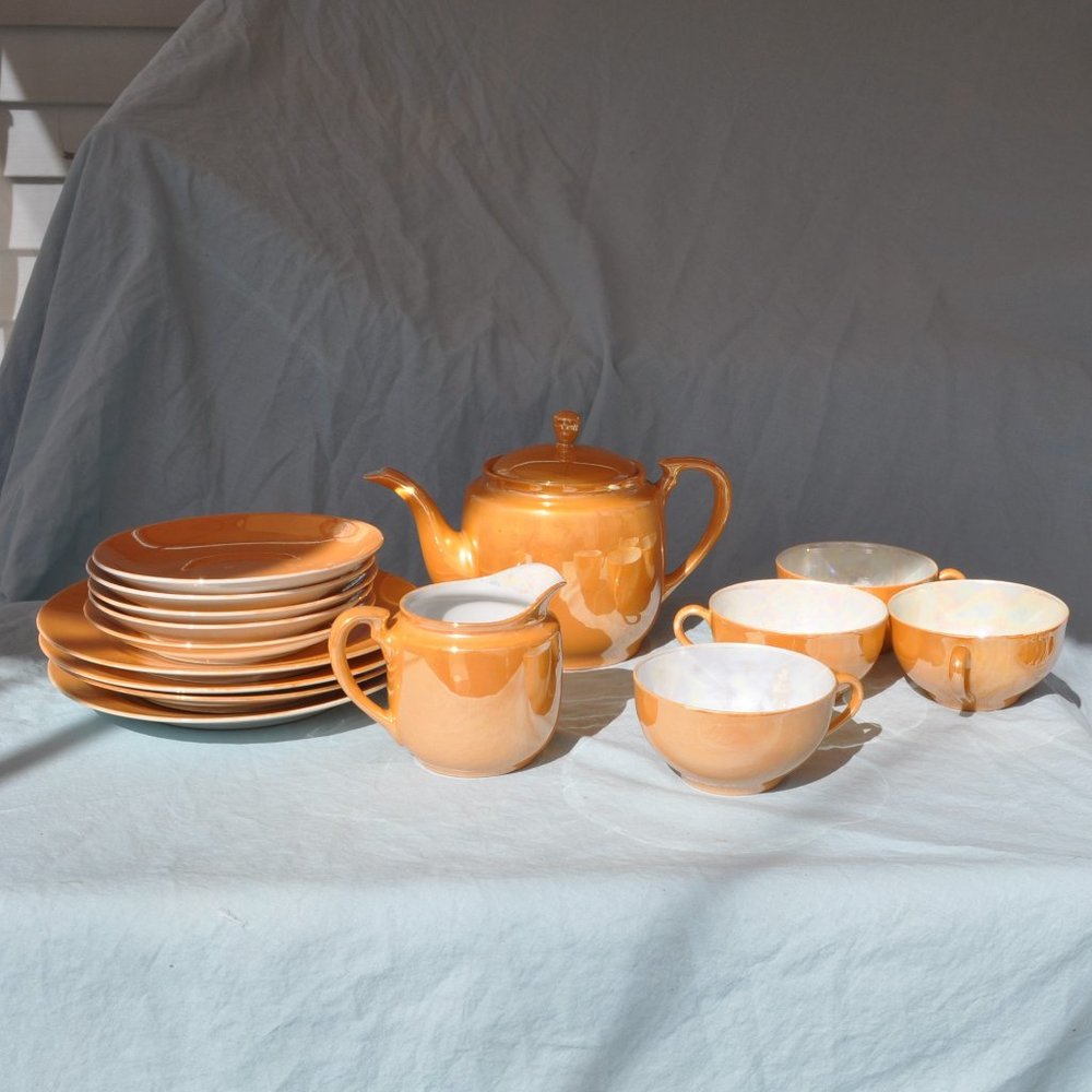 15 piece vintage Noritake tea set peach lusterware (573w)